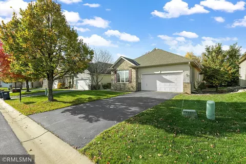 13665 Crosscroft Ave, Rosemount, MN 55068
