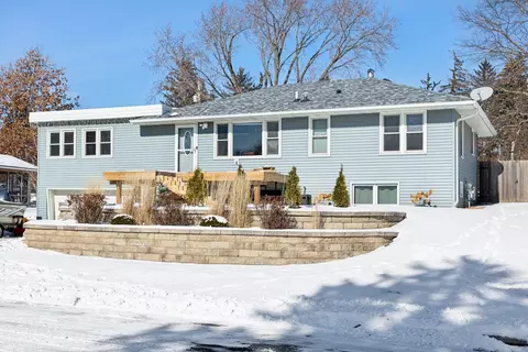 425 Roeller Ave, West Saint Paul, MN 55118