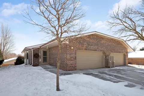 14825 18th Ave N, Plymouth, MN 55447