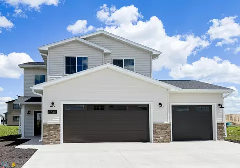 8346 62 St S, Horace, ND 58047