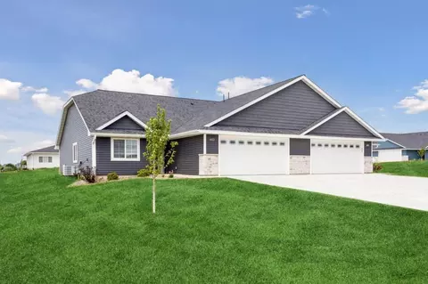 605 Field Point St, Roberts, WI 54023