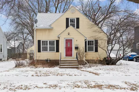 825 6th Ave SE, Rochester, MN 55904