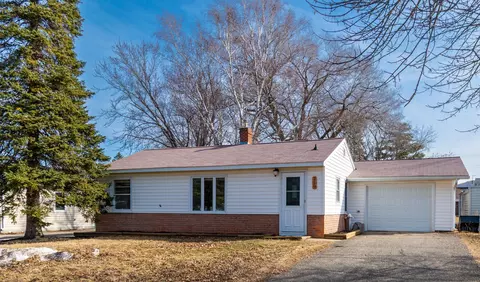 219 S Dayton Ave, Parkers Prairie, MN 56361