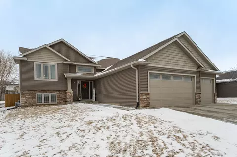 4635 Tundra Ln NW, Rochester, MN 55901