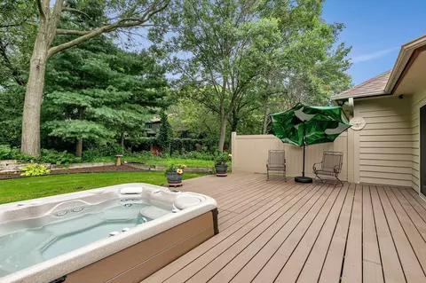 1944 Tyrol Dr, Saint Cloud, MN 56301 photo 2