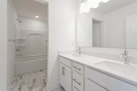 Bath - 6518 Tamarack Ln, Corcoran, MN 55340 photo 3 of 3