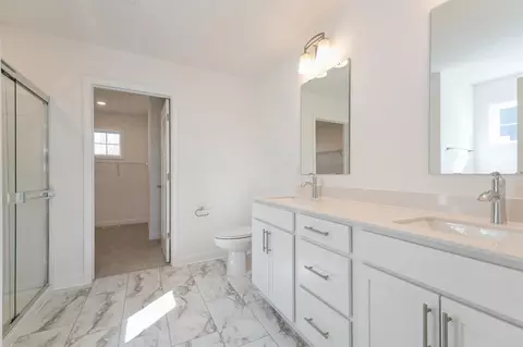 Bath - 6518 Tamarack Ln, Corcoran, MN 55340 photo 2 of 3