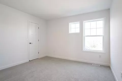Bedroom - 6518 Tamarack Ln, Corcoran, MN 55340 photo 6 of 6