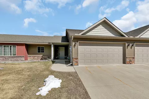 635 Cottonwood Ave, Litchfield, MN 55355