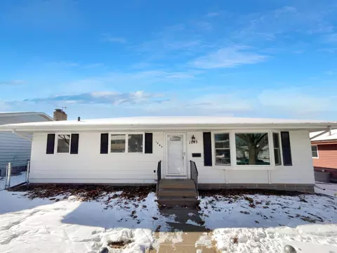 1545 Etna St, Saint Paul, MN 55106