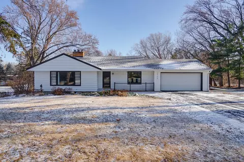 3925 Shady Oak Rd, Hopkins, MN 55305