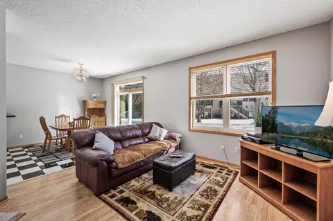16310 Jatos Cir, Lakeville, MN 55044
