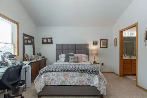 Bedroom - 8191 Hinckley Ct, Baxter, MN 56425 photo 1 of 9