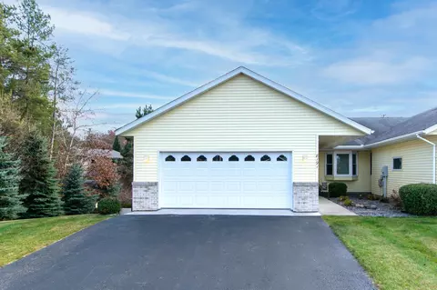 Exterior - 8191 Hinckley Ct, Baxter, MN 56425 photo 4 of 9