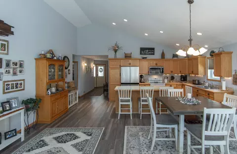 Entry Way - 8191 Hinckley Ct, Baxter, MN 56425 photo 1 of 7