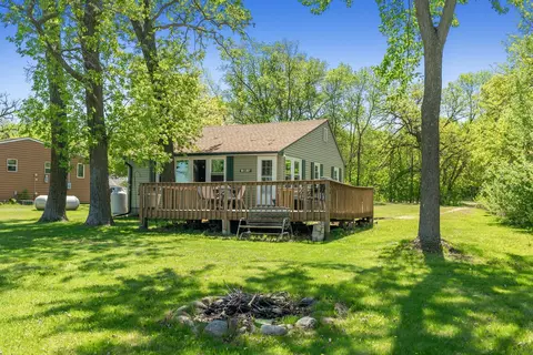 8854 50th St NW, Annandale, MN 55302