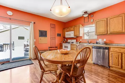 277 Winifred St E, Saint Paul, MN 55107