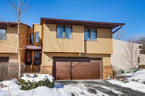 675 Dorland Rd S, Maplewood, MN 55119