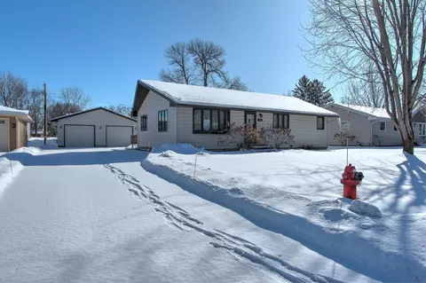 200 4th Ave SW, Isanti, MN 55040