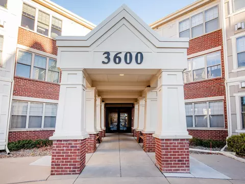 3600 Wooddale Ave S #107, Saint Louis Park, MN 55416