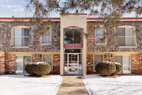 917 11th Ave S #2, Hopkins, MN 55343
