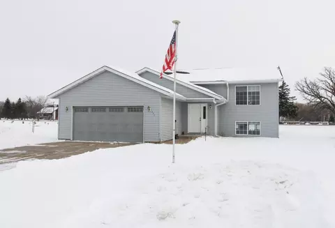 357 Morning View Ln, Sauk Centre, MN 56378