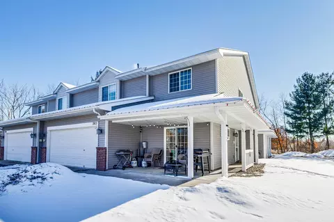 7803 Oak Ct, Lino Lakes, MN 55014