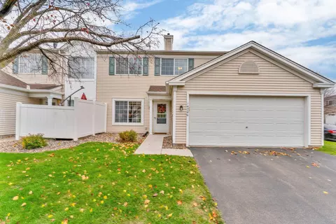 14746 Excelsior Ln #9, Apple Valley, MN 55124