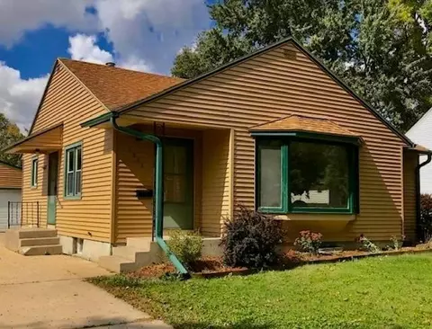 1533 8th Ave NE, Rochester, MN 55906