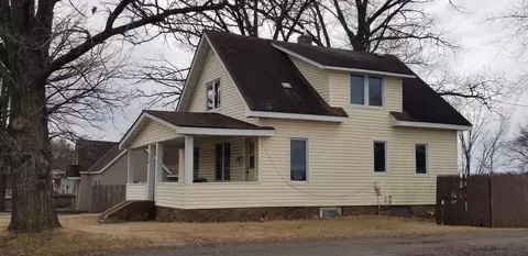 Exterior - 340 Central Ave S, Milaca, MN 56353 photo 2 of 4