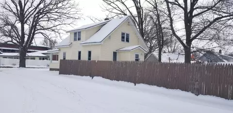 Exterior - 340 Central Ave S, Milaca, MN 56353 photo 3 of 4