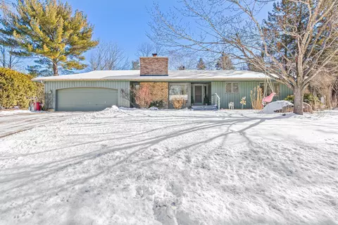 114 S Cudd Ave, River Falls, WI 54022