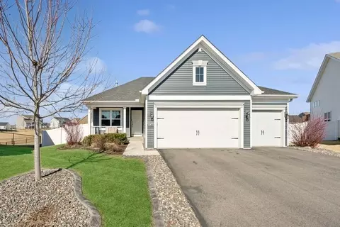 13973 Ashley Ct, Rosemount, MN 55068