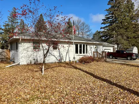 104 Nixon Ave SW, Wadena, MN 56482