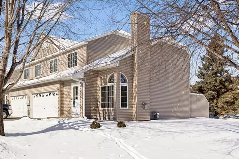 7288 Savanna Ct, Lino Lakes, MN 55014