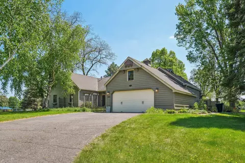 644 11th Ave SE, Forest Lake, MN 55025
