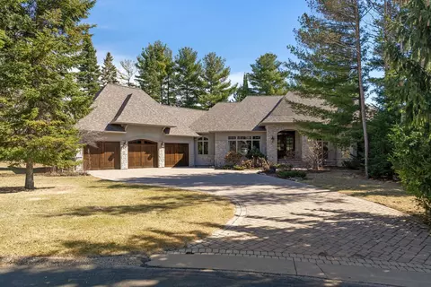 5659 57th St Cr N, Lake Elmo, MN 55042