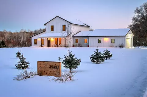 35497 Blackfoot St NW, Cambridge, MN 55008