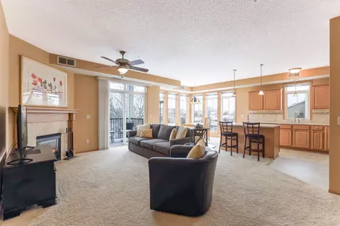 14587 Florissant Path #224, Apple Valley, MN 55124