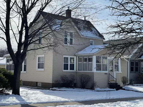 948 Watson Ave, Saint Paul, MN 55102
