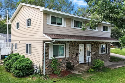 510 Shadyside Cir, Hopkins, MN 55343