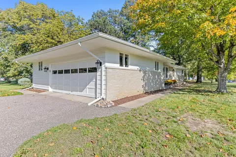 17020 County Road 6, Plymouth, MN 55447