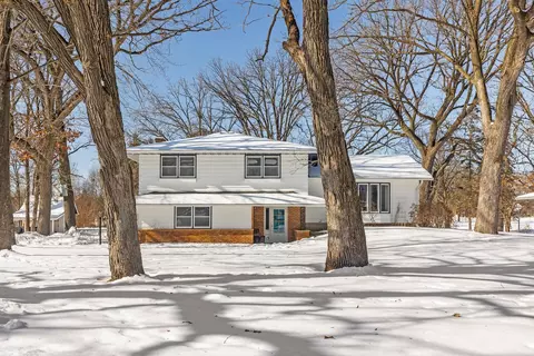 38326 Timber Ln, North Branch, MN 55056