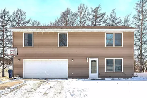 304 12th Ave SE, Faribault, MN 55021