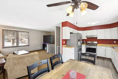 304 12th Ave SE, Faribault, MN 55021 photo 5