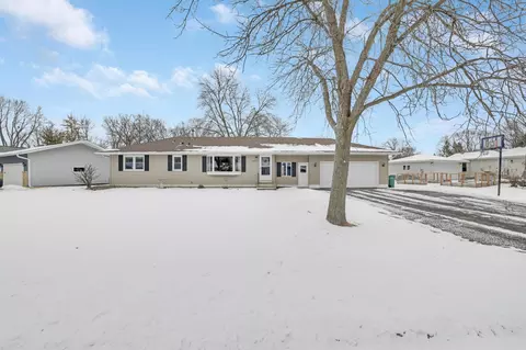 4272 Jasper Dr, Eagan, MN 55122