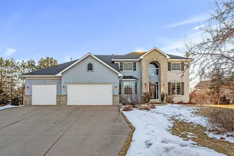 5909 Ridge Creek Rd, Shoreview, MN 55126