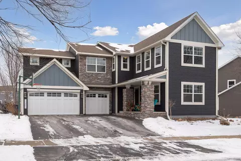 13453 Carlingford Ln, Rosemount, MN 55068