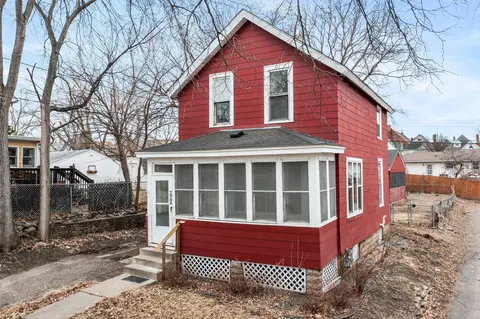 986 Carroll Ave, Saint Paul, MN 55104
