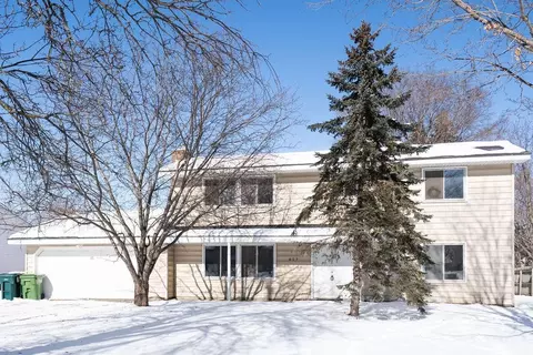 657 128th Ave NE, Blaine, MN 55434